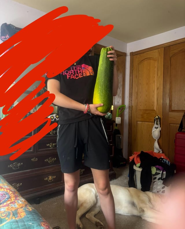 This zucchini that I grew – Reddit Post