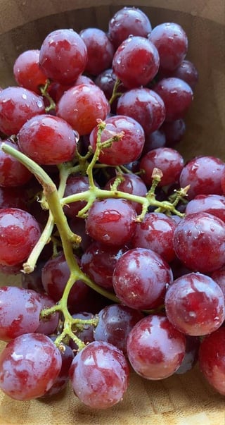 Got some juicy red grapes—can’t wait to snack on these sweet gems! 🍇 – Reddit Post