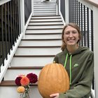 Happy to finally harvest my Long Island cheese pumpkin! Came in at 22.4 lbs – Reddit Post