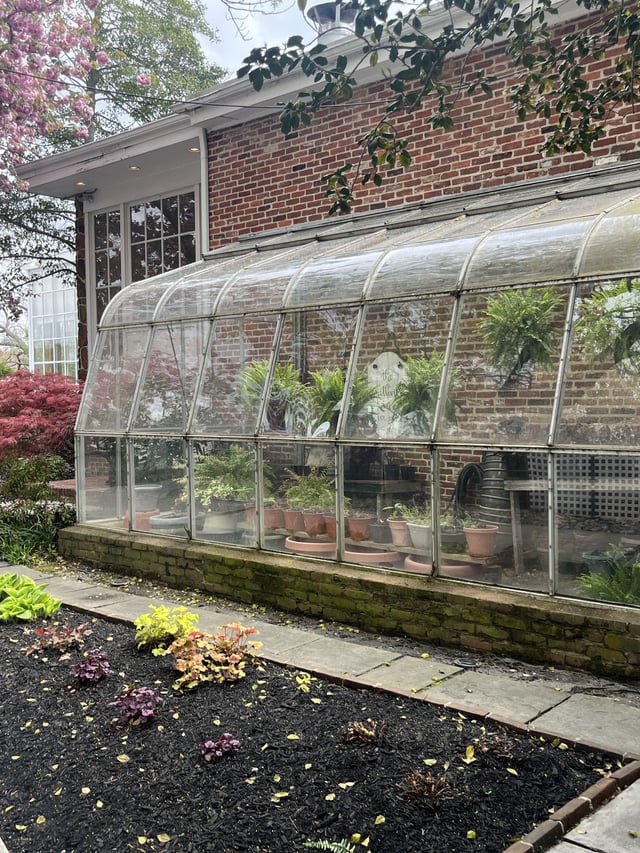 i love a nice green house – Reddit Post